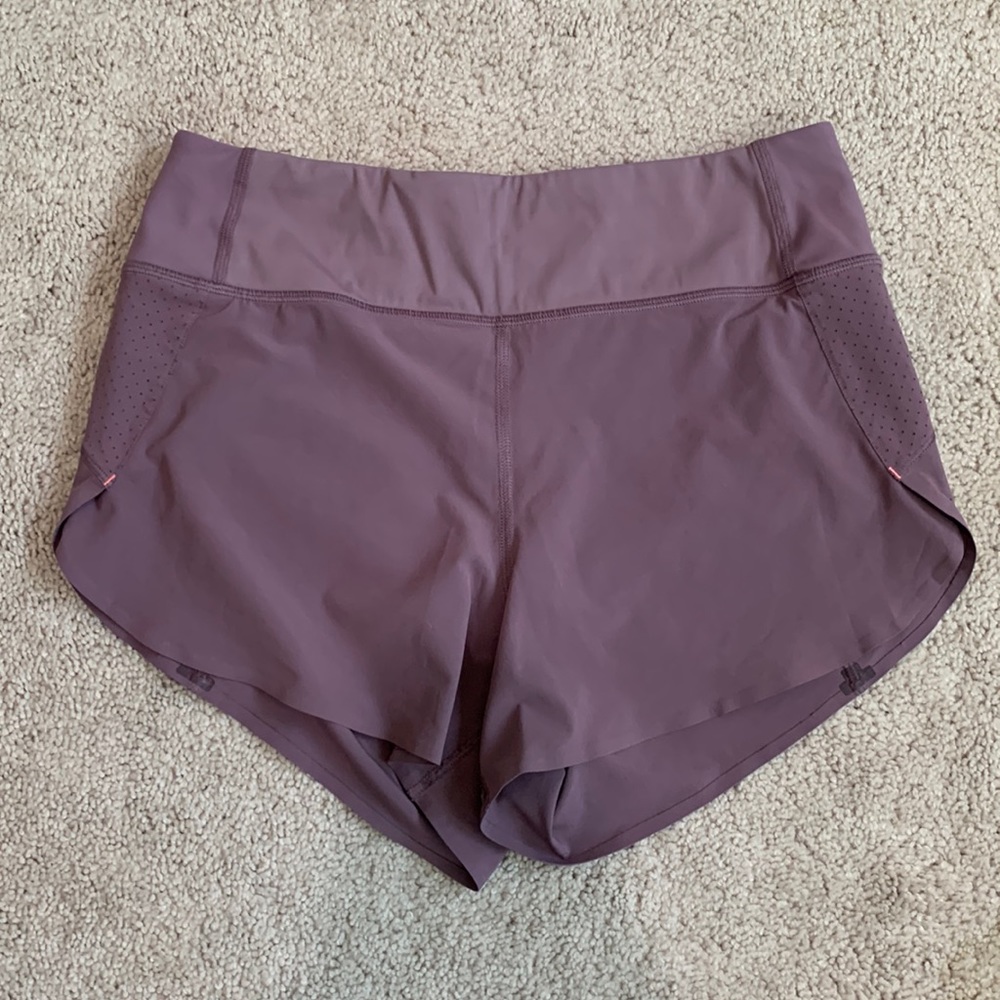 Athleta Run With It Shorts XS Mauve 3”